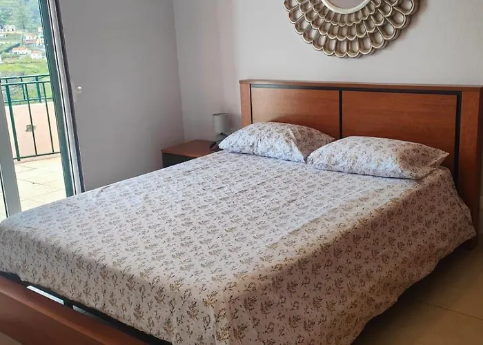 Paraiso Pico Da Torre Feriehus *